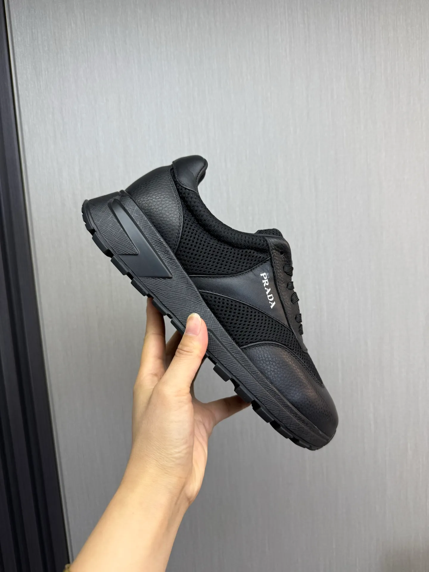 Men's shoes 💰560💰 [PRADA] Hot-selling men's shoes shipped 👏Official website synchronized ⬆️ Original cowhide fabric + cowhide lining, cowhide feet 🐮 1:1 shipment ✔️Original original bottom, 38-45 (45. Customized, non-refundable)